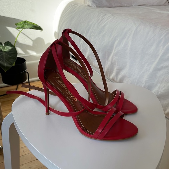 Brand new never worn red L’Intervalle strappy heels - Picture 3 of 5